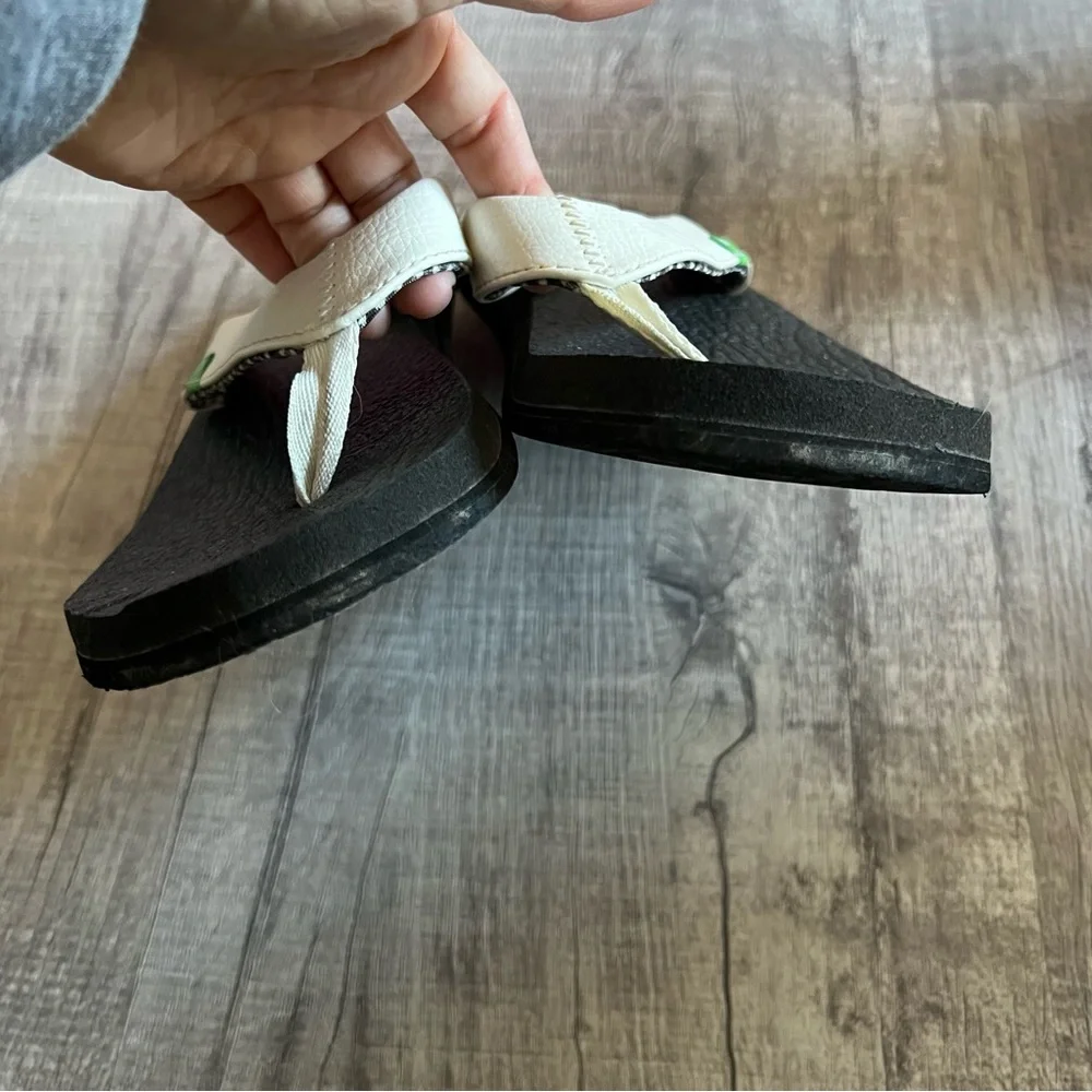 Sanuk Yoga Chakra Sandals Flip-flops Women’s Size 9